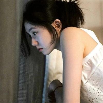 与君初相识