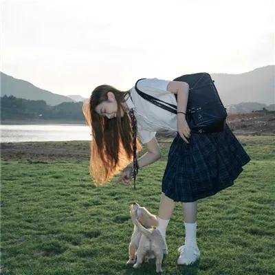 萤光幕后